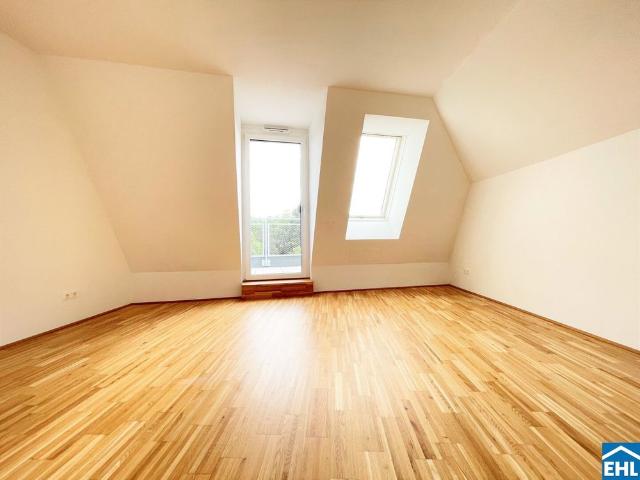 Top moderne Dachgeschosswohnung in Nähe des Flughafens!