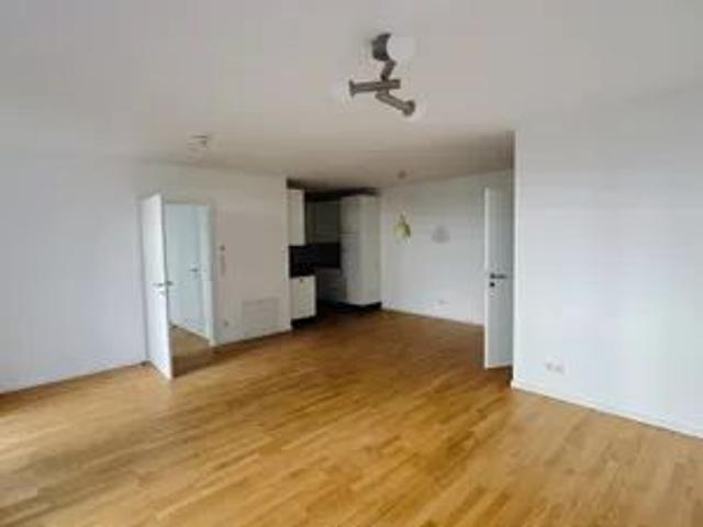 Top Moderne Reihenhausartige 4 Zimmer Maisonettewohnung verteilt auf 3 Etagen mit Gartenterrasse in Floridsdorf!