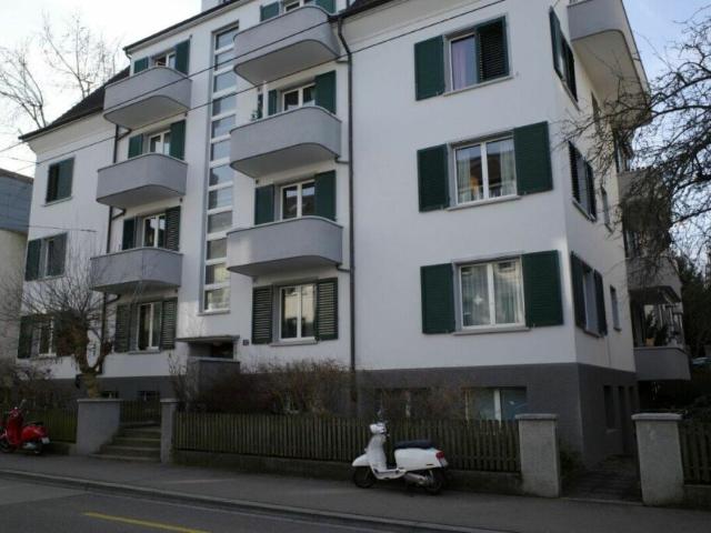 Top modernes Wohnen, zentral in Zürich!
