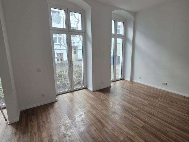 Top modernisierte 1 Z Altbauwohnung mit offener Einbauküche im HP