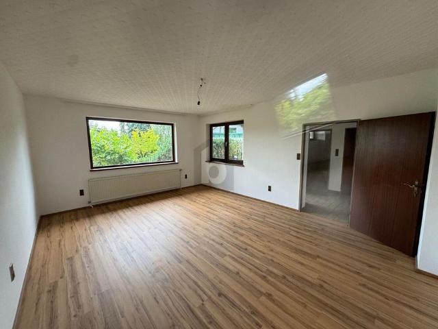 TOP MODERNISIERTES EINFAMILIENHAUS IM GRÜNEN VOR DEN TOREN WIENS