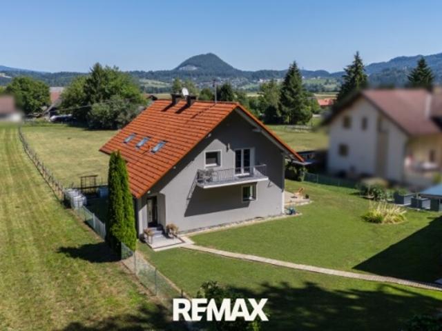 Top modernisiertes Wohnhaus in sehr ruhiger Lage von Srajach