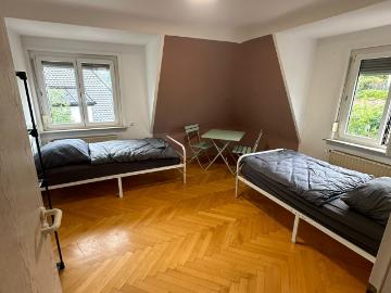 TOP Monteurwohnung für 5 / Parkplätze / sehr ruhig in Stuttgart