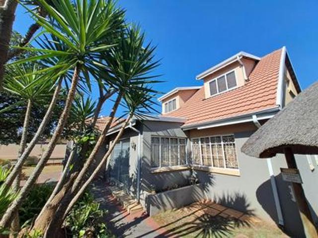 top notch family home in sunnyridge!