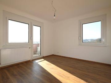 TOP SANIERT Traumhafte 3 Zimmer Wohnung mit Balkon im 6. Liftstock