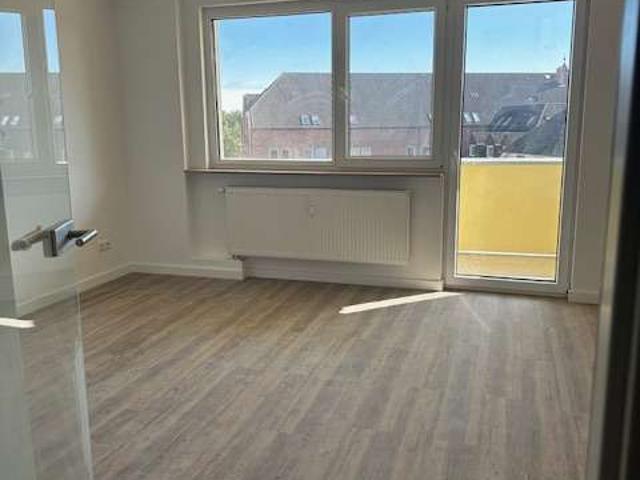 Top sanierte 3 Zimmer Wohnung