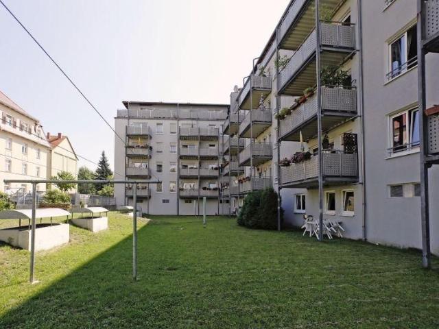 Top sanierte 3 Zimmer Wohnung mit Balkon