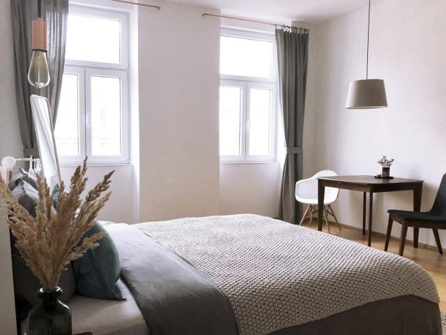 Top sanierte 1 Zi Wohnung mit Fußbodenheizung & Lift in 1200 Wien neben Augarten