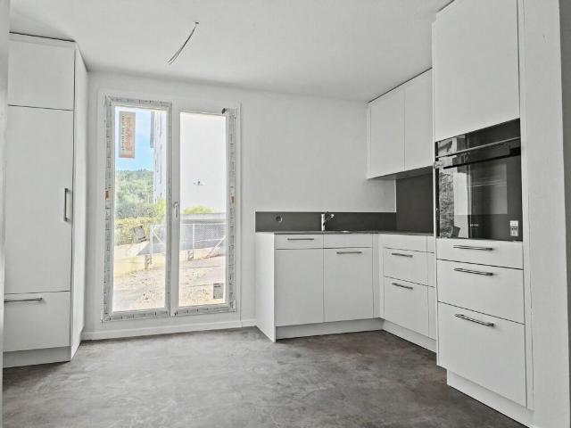 Top sanierte 2.5 Zimmer Wohnung