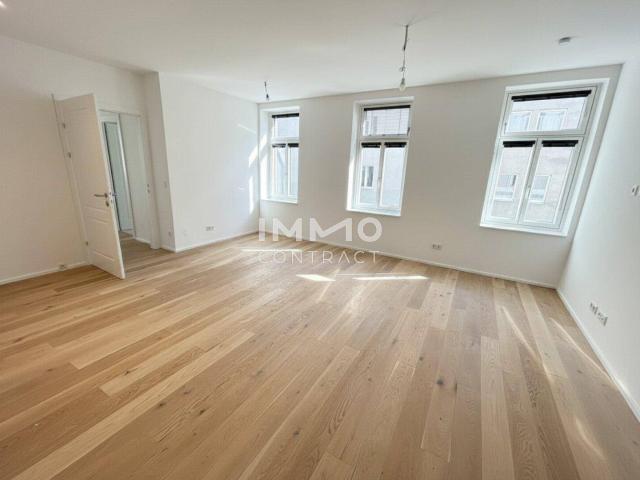 Top sanierte 2 Zimmer Altbau Wohnung! Erstbezug!