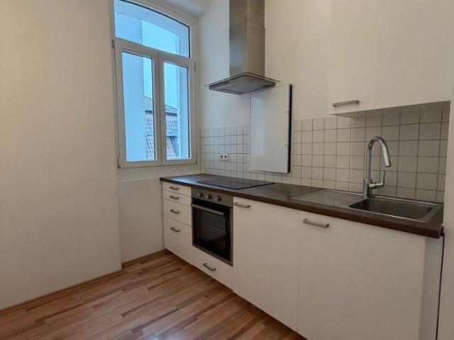 Top sanierte 2 Zimmer Altbau Wohnung *Sanderau* WG möglich