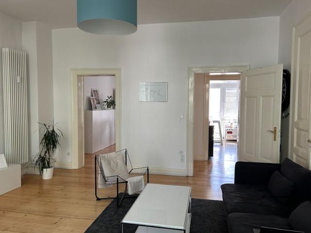 Top Sanierte 4 Zimmer – Altbauwohnung mit Balkon in Mz Altstadt, Nähe Kurfürstlichen Schloss