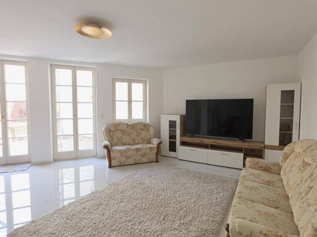 Top sanierte 4 Zimmer Gartenwohnung – ruhige Lage nahe Schlosspark Laxenburg