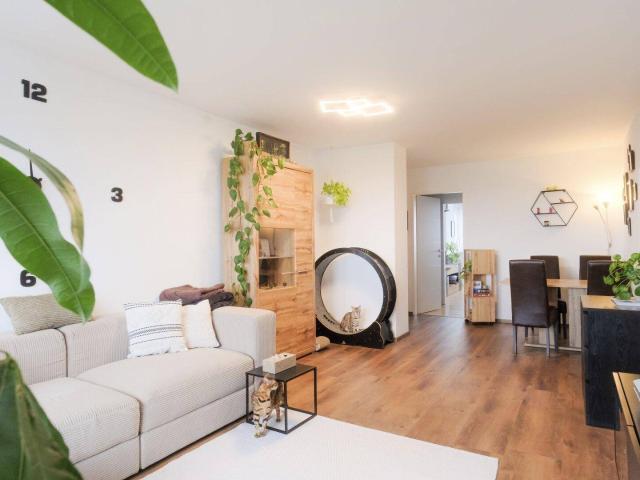 Top sanierte 4 Zimmer Wohnung mit Panoramablick!
