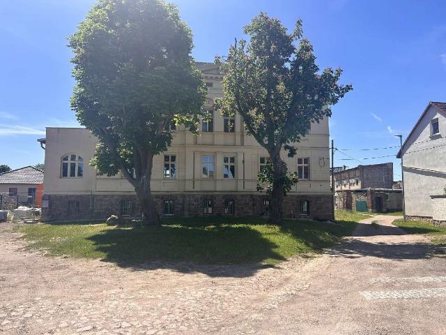 Top sanierte, traumhafte 2 R Wohnung in einem ehem.Gutshaus in Kleinkugel