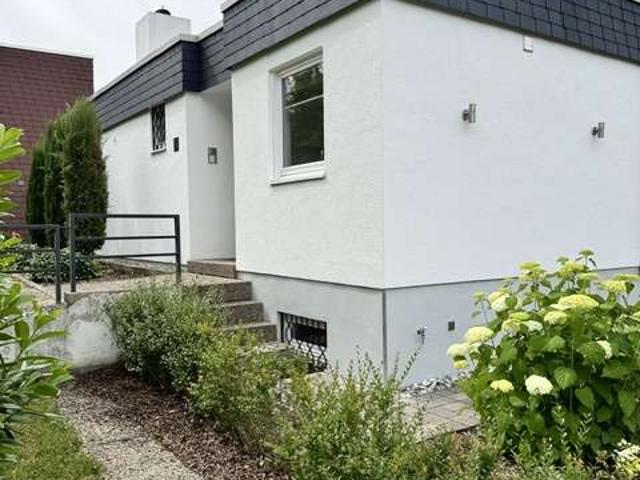 TOP sanierter BUNGALOW in toller Lage in Ettlingen, nahe der Alb