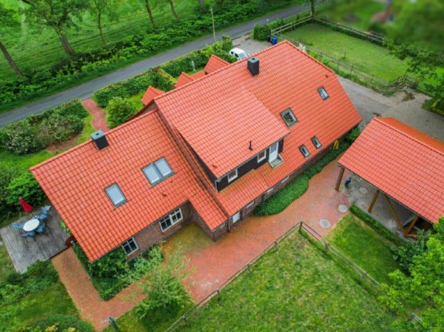 Top saniertes Mehrparteienhaus teilvermietet mit Pferdeställen Tierhaltung als Option