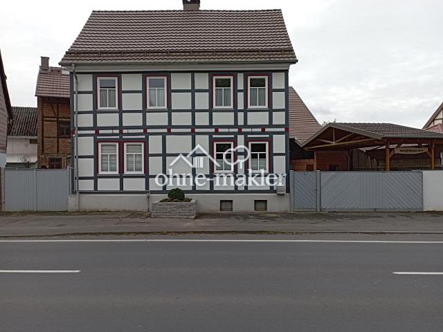top saniertes Bauernhaus mit Resthof