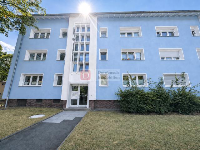 Top! Sehr Gepflegte 2 Zimmer Wohnung mit Balkon und Einbauküche