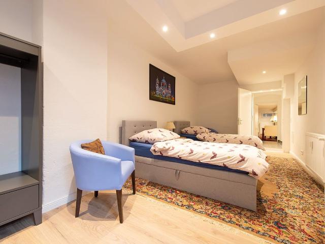 Top Spot Kreuzburg Central apartment, Berlin Amsterdam Apartments for Rent