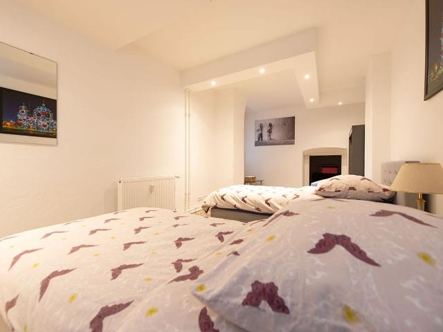 Top Spot Kreuzburg Central apartment, Berlin Amsterdam Apartments for Rent