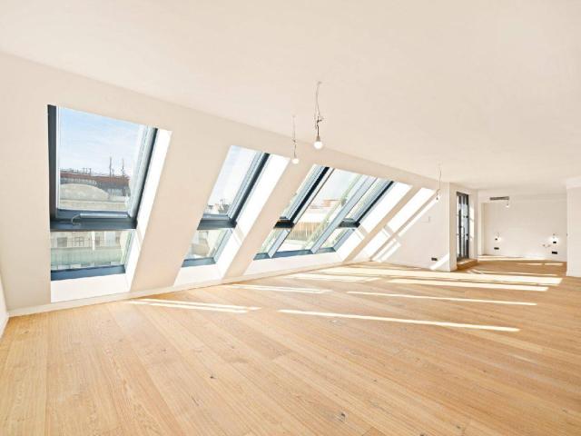 Top Penthouse am Naschmarkt mit spektakulärer Dachterrasse und atemberaubendem Blick über Wien