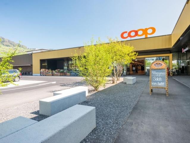 Top Retailflächen 136 185 m² mit Lageroption, Buochs
