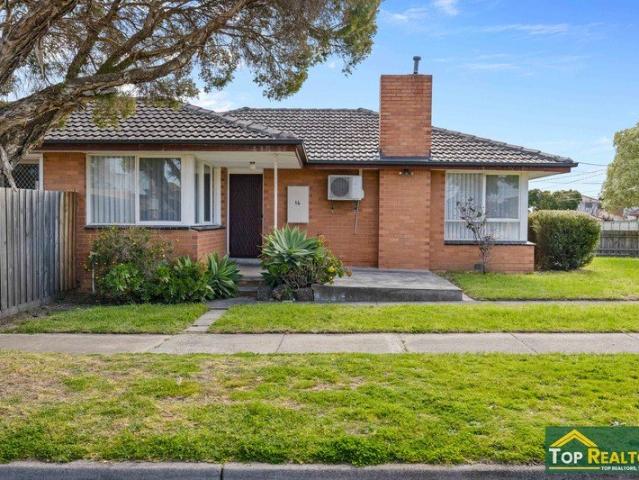 Top Realtors Presents 524m² of Land, Location & Outstanding Potential!