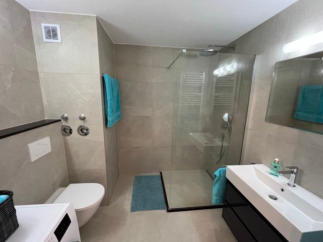 Top renovated 2 room apartment in Stuttgart city center, Stuttgart Amsterdam Apartments for Rent