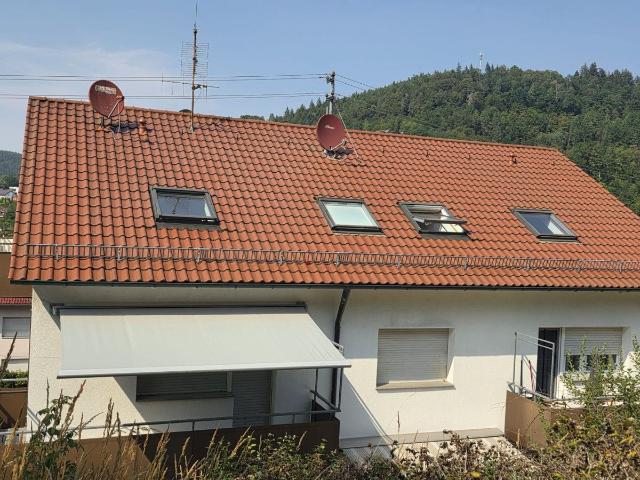 Top renoviert & ruhig gelegen: 3 Zimmer Wohnung mit 2 Balkonen und Garage sofort bezugsfrei