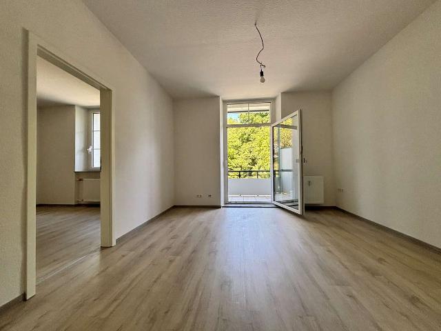 TOP renovierte 2 Zimmer Wohnung am Waldrand