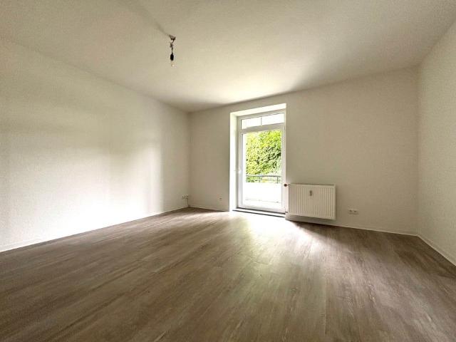 TOP renovierte 2 Zimmer Wohnung am Waldrand