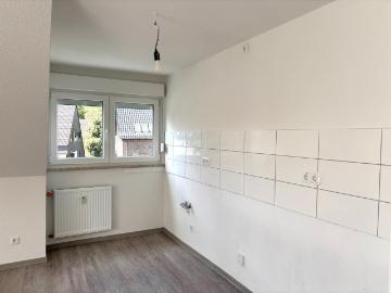 TOP renovierte 2 Zimmer Dachgeschosswohnung