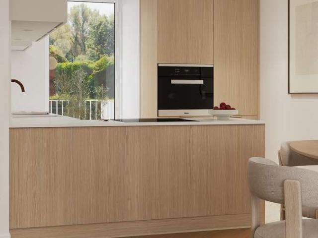 Top Renovierte 3 Zimmer Wohnung inkl Balkon und Design Einbaubüche & Balkon im Sanierten MFH