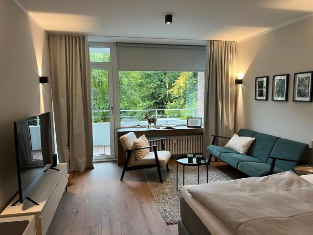 Top Wohnung Golzheim komplett.neu möbliert