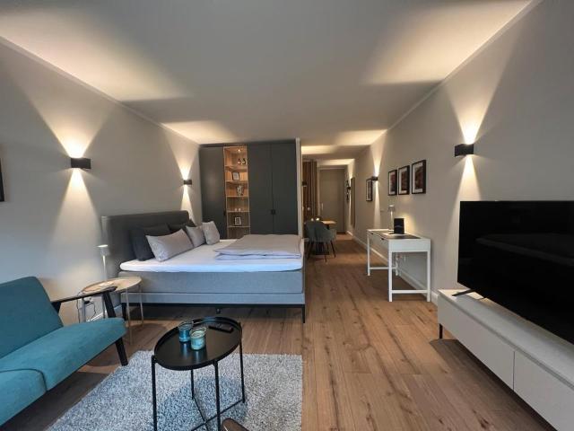 Top Wohnung Golzheim komplett.neu möbliert