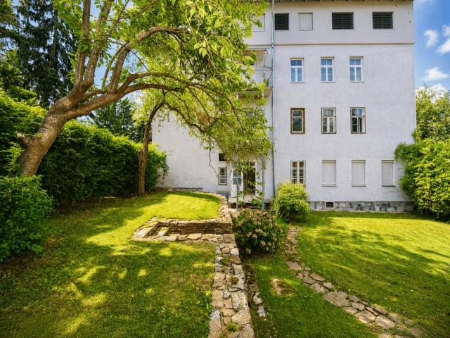 Top Wohnung in Bestlage zum Sensationspreis – Altbaujuwel mit 335 m² Eigengarten