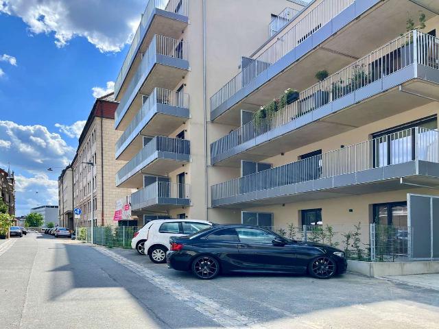 TOP* Tiefgarage Elektro Stellplatz in top Lage zu vermieten mit 195 cm Höhe