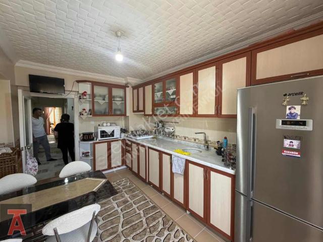 Topçu Mahallesi Panoramik Manzaralı Masrafsız Katta 3+1