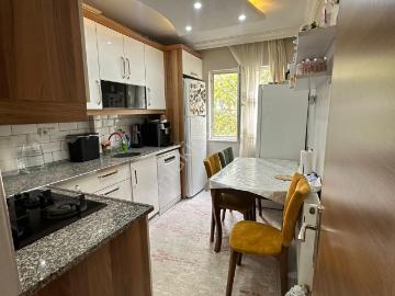 Topçuasım Mahallesinde 2+1 Full Lüks Ara Kat Daire Fırsatı
