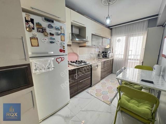 Topçuda Krediye Uygun Asansörlü Full Yapılı 3+1 Satılık Daire