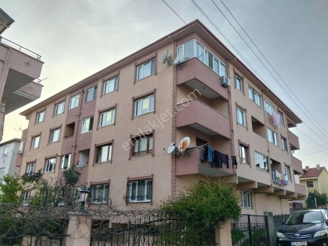 Topçular Mahallesi Satılık Ara Kat Daire 3+1