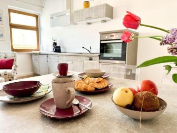TOP vollmöbliertes 2,5 Zi. Appartement im Zentrum von Weinböhla*Gartenanteil*Terrasse* *Stellplatz
