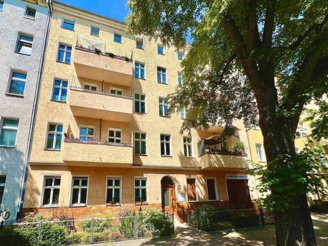 Topaltbau! 1 Zimmer + Balkon + neuwertige EBK + hochwertig renoviert! Nähe Schäfersee und U Bahn