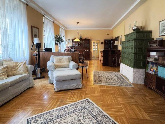 TOPChance: wunderschöne 123qm Eigentumswohnung mit kleinem Garten und Minipool