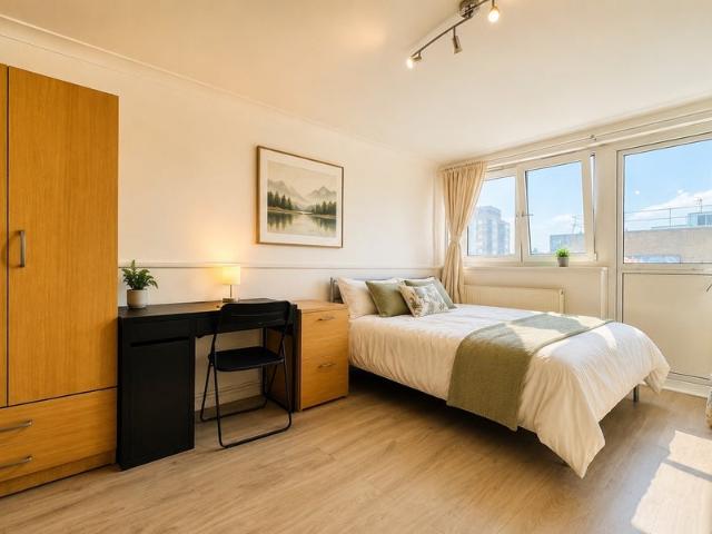 TopFloor 3bed| Bethnal Green Incl Bill Optional