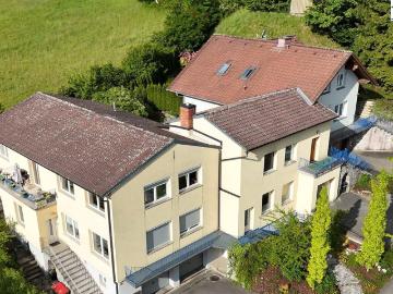 TOPINVEST Vermietetes Zinshaus mit zusätzliches Bauland