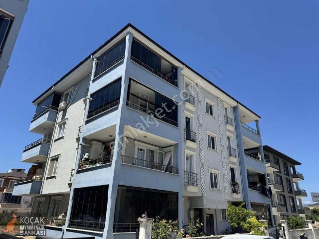 Topkapı Bölgesinde 2.kat Asansörlü 3+1 120m2 Satılık Daire