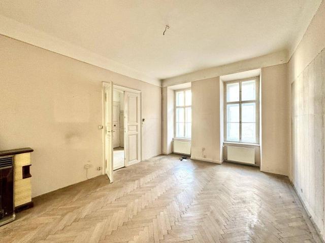 Toplage mitten im 7. Bezirk direkt bei Neubaugasse! Mehrere Wohnungen im Haus verfügbar!