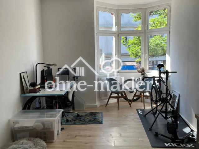 Toplage Oberstadt: Charmante 2 Zimmer Wohnung mit Einbauküche